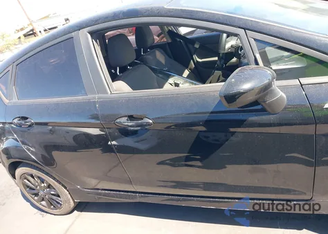 2019 Ford Fiesta St Line z USA, uszkodzony, nr VIN 3FADP4DJ1KM145237